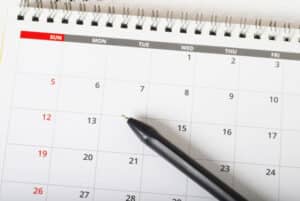 Kontakt og book din tid